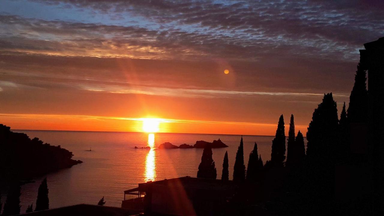 Best4You Apartment - Sea View - 70 M2 - 2 Bedrooms Dubrovnik Luaran gambar